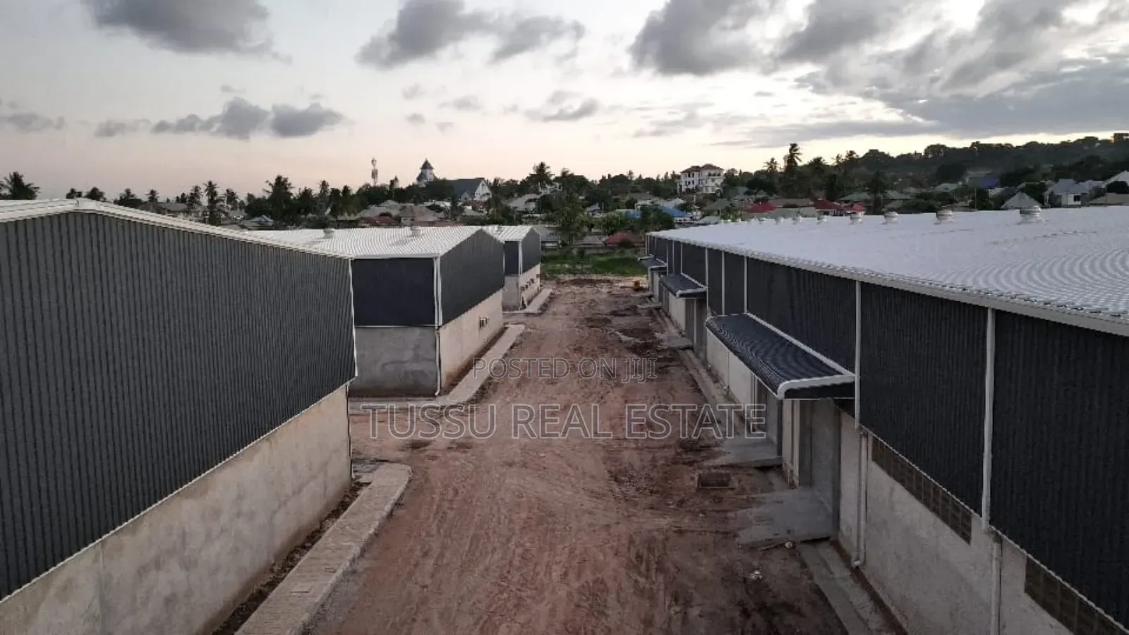 Warehouse for Rent Tegeta Nyuki SQM 2000/for 10m in Kinondoni