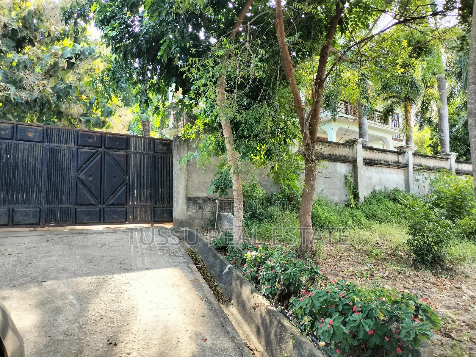 4bdrm House in Mbona Rd Sala8, Kinondoni for sale in Kinondoni