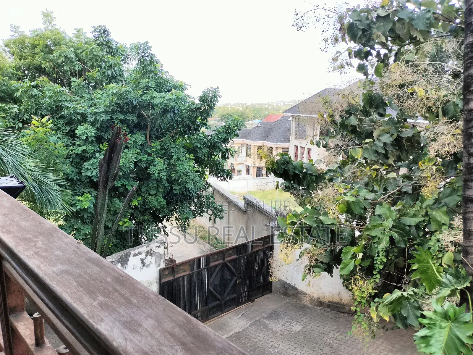 4bdrm House in Mbona Rd Sala8, Kinondoni for sale in Kinondoni