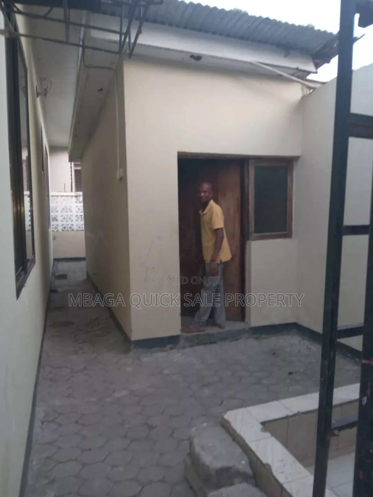 2bdrm Bungalow in Mikochen, Mbezi for rent in Mbezi