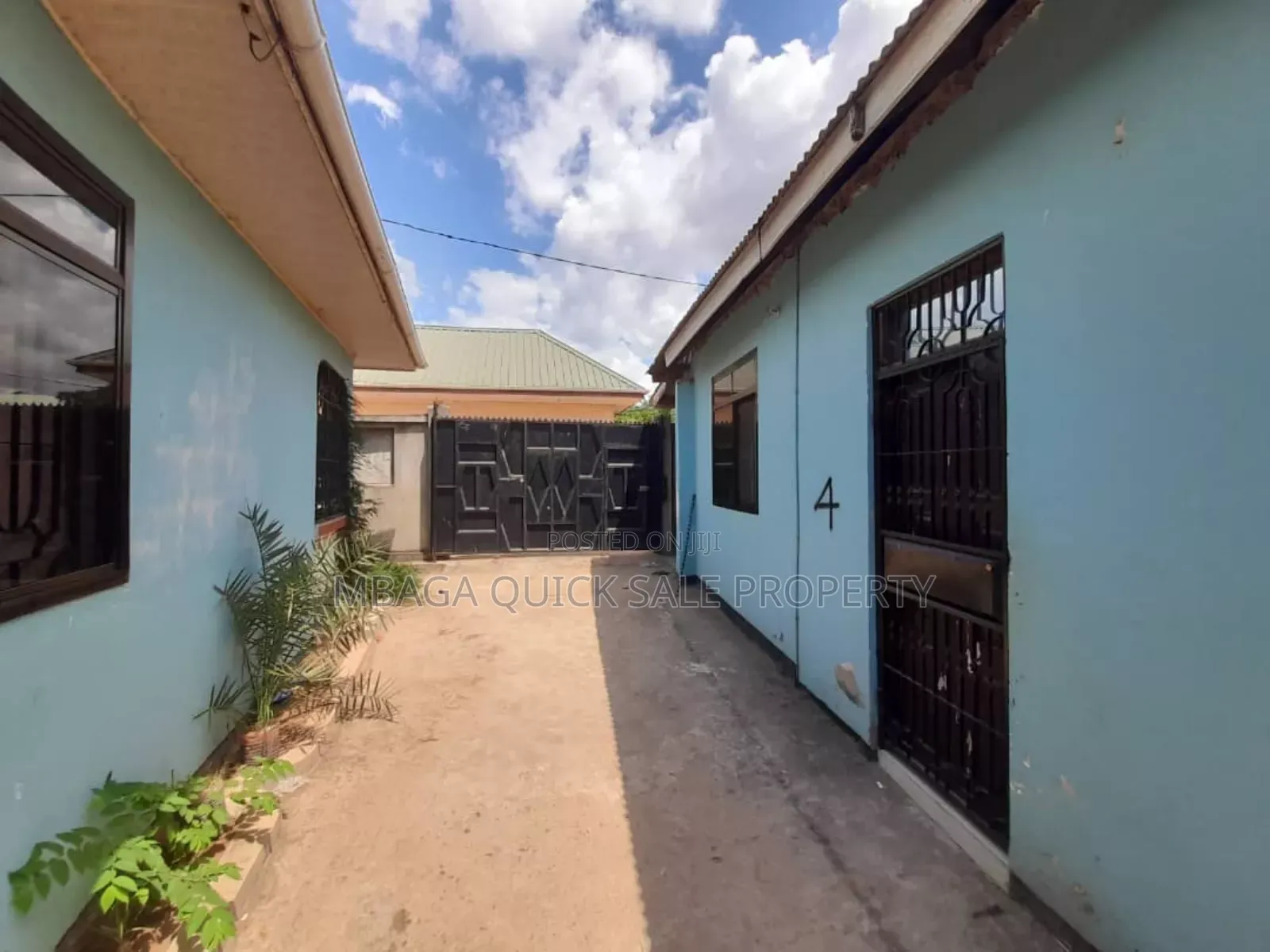 12bdrm House in Goba for sale in Goba