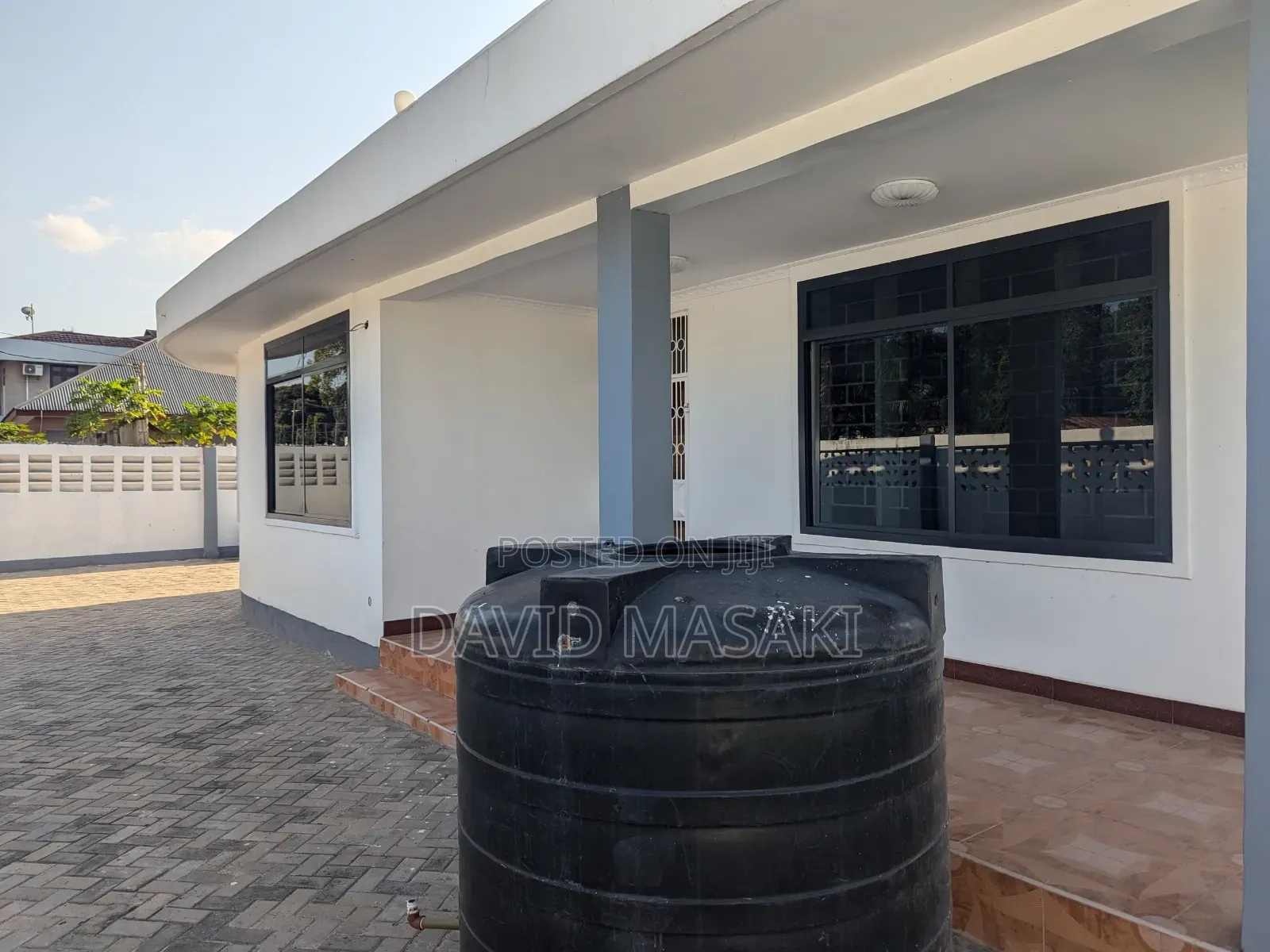 6bdrm Bungalow in Bungalow, Mikocheni for rent in Mikocheni