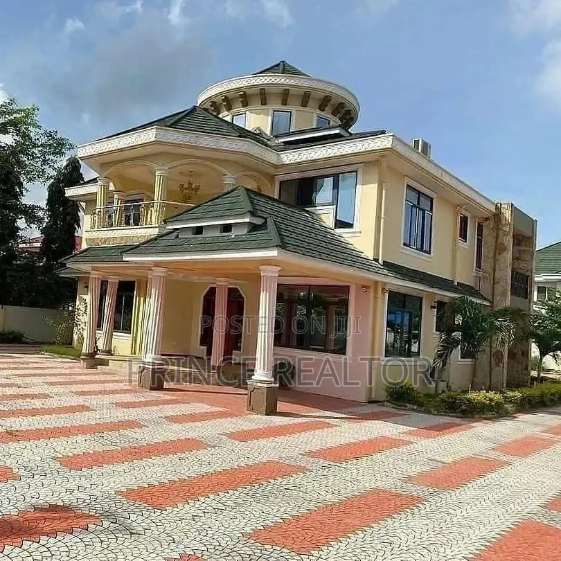 Great House For Rent in Kinondoni