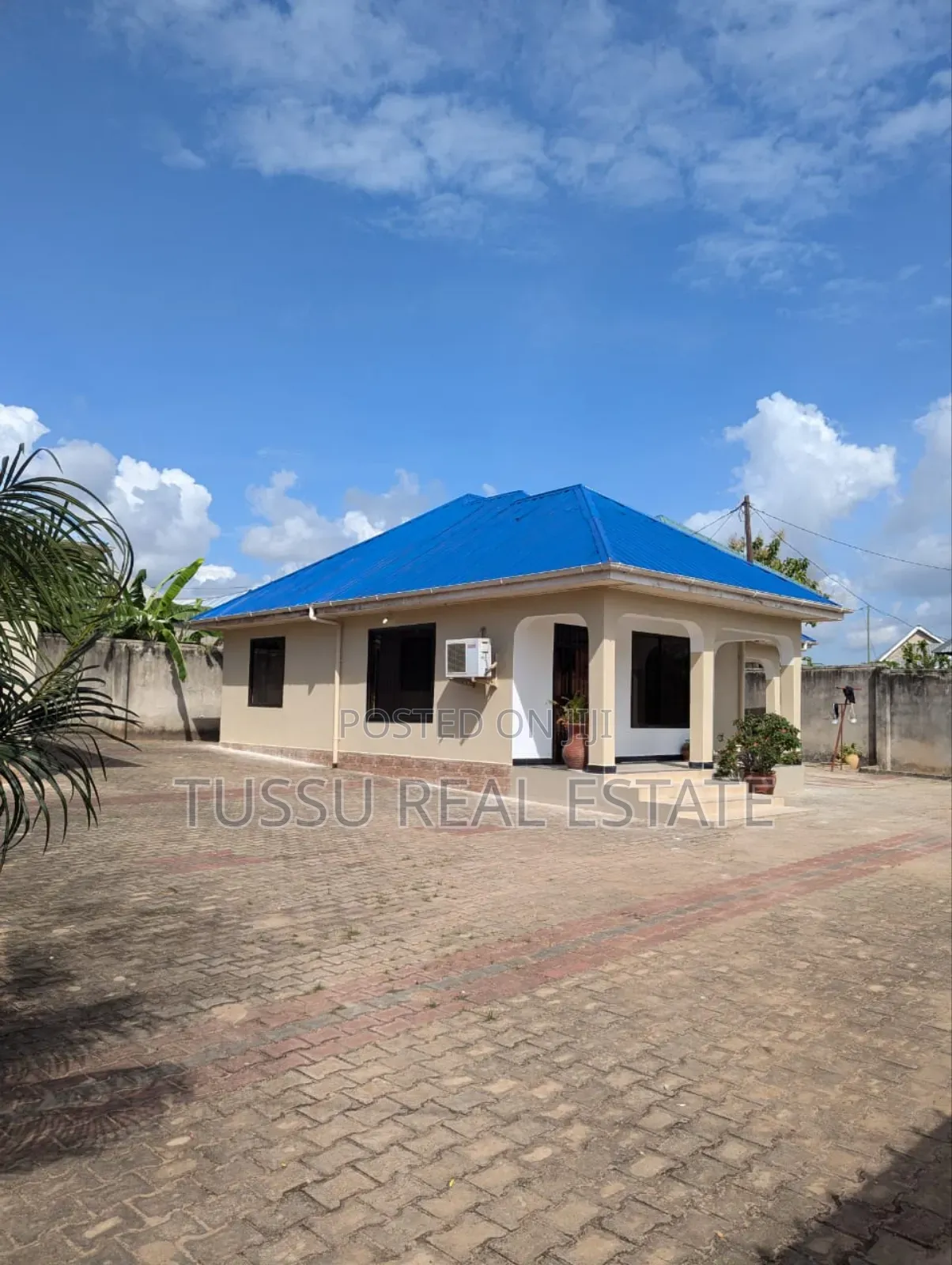 3bdrm House in Kunduchi Dsm, Kinondoni for sale in Kinondoni