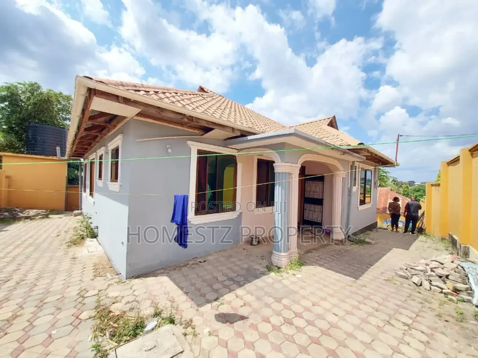 8bdrm House in Kimara Korogwe, Kinondoni for sale in Kinondoni