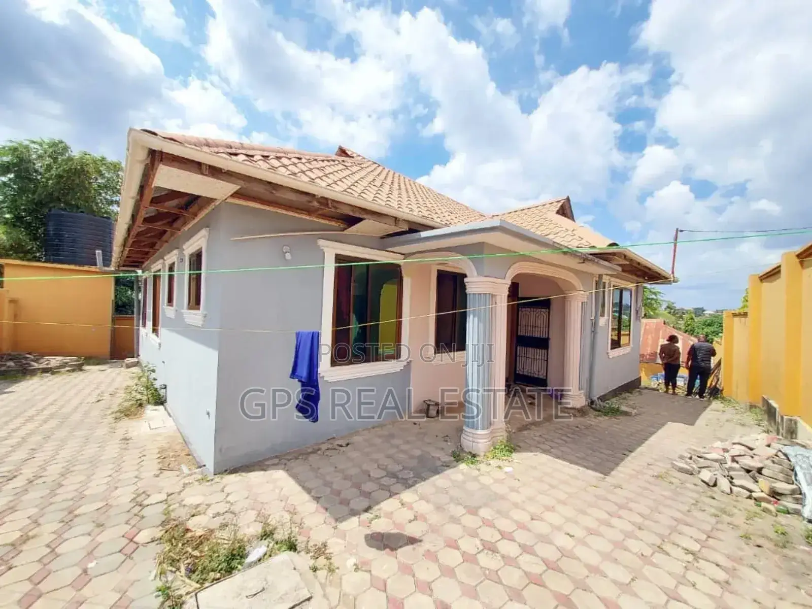 8bdrm House in Kimara Korogwe, Kinondoni for sale in Kinondoni