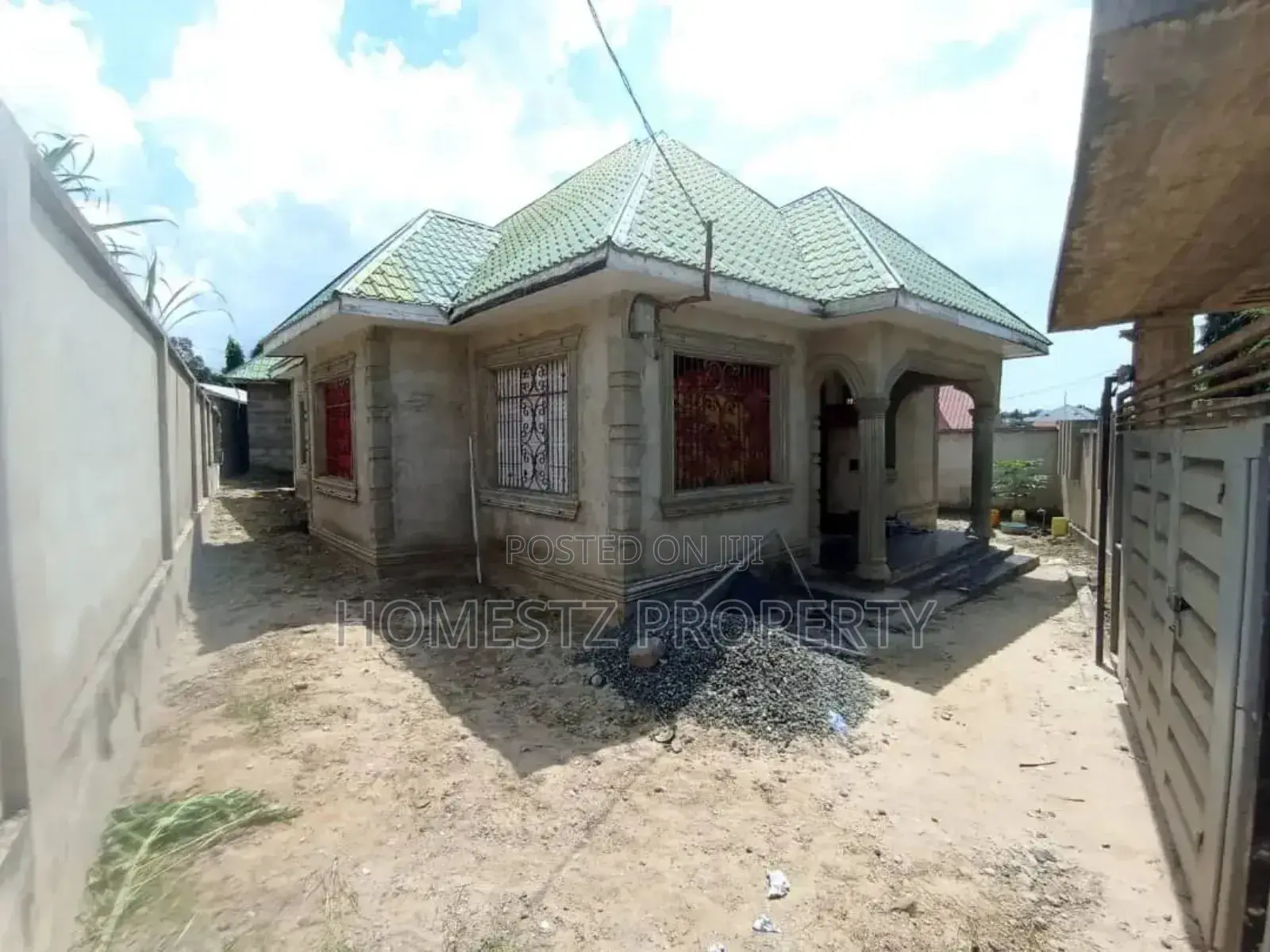 Furnished 3bdrm House in Kimara Mwisho, Kinondoni for sale in Kinondoni
