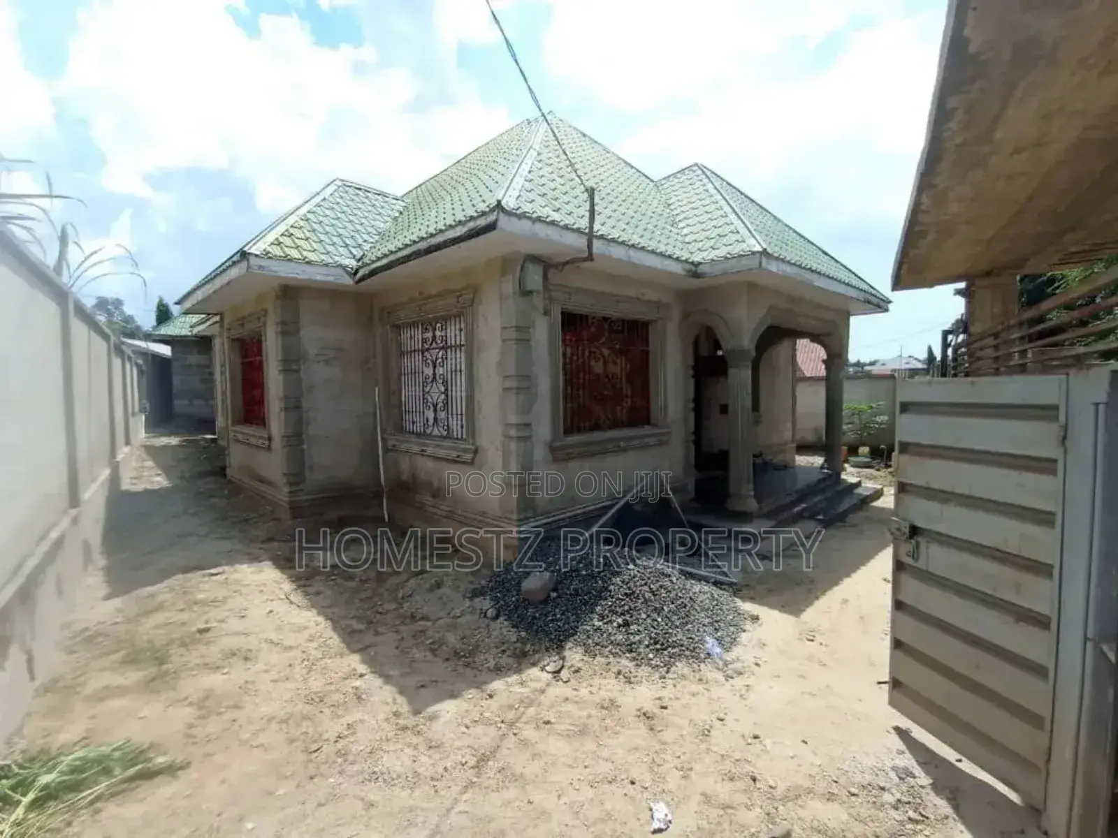 Furnished 3bdrm House in Kimara Mwisho, Kinondoni for sale in Kinondoni