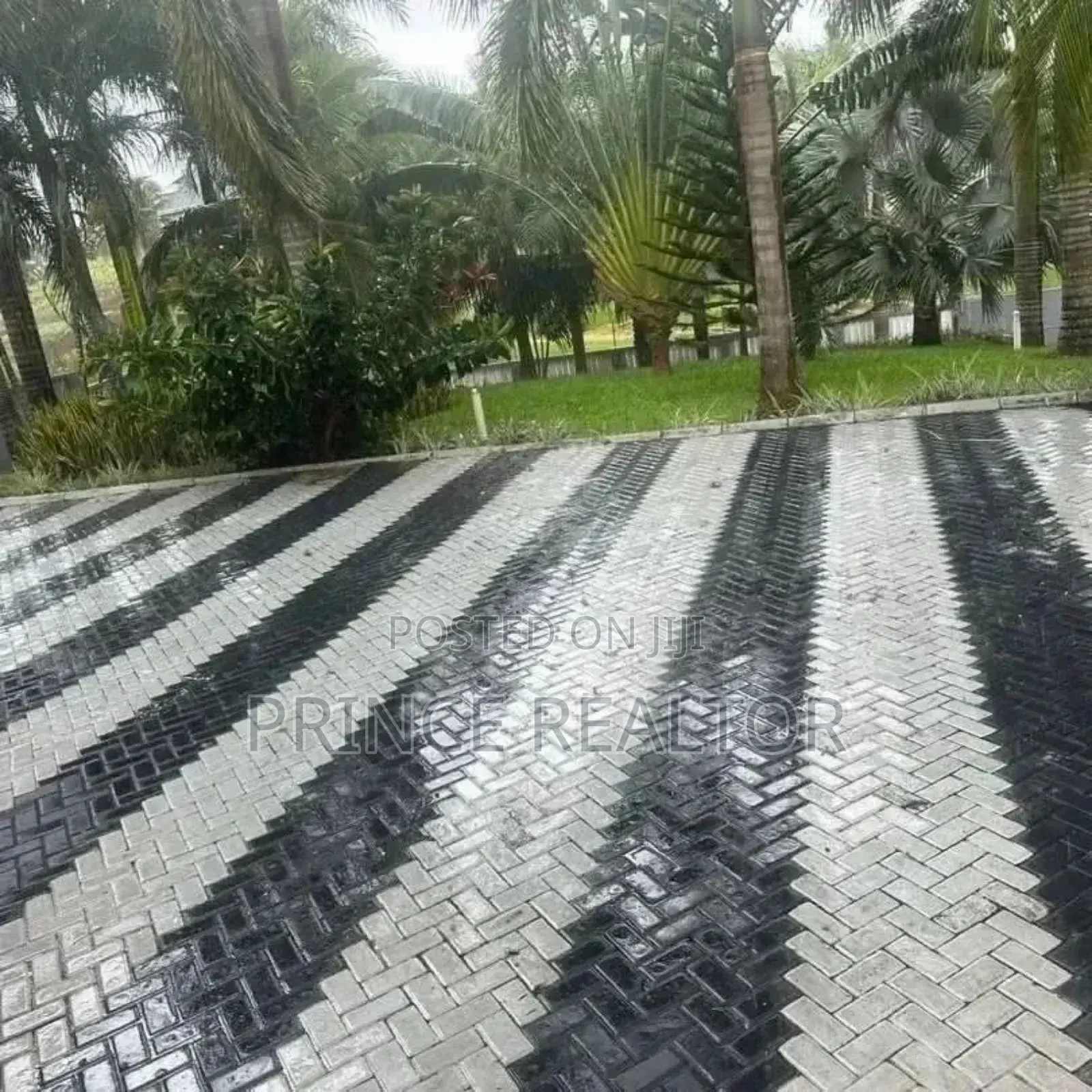 5bdrm Apartment in Kimara, Kinondoni for sale in Kinondoni