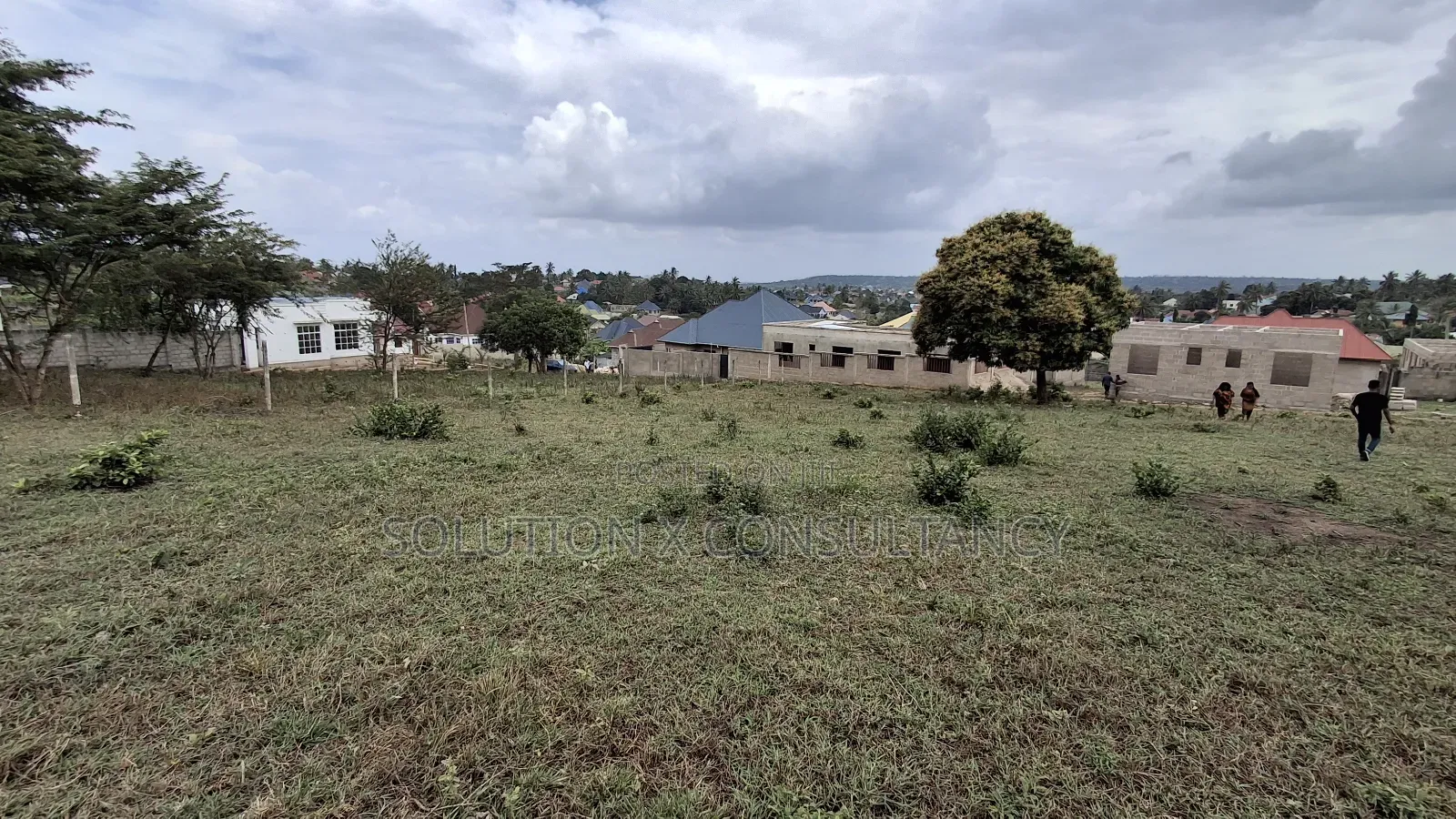 Kiwanja Kinauzwa Mbezi MAKABE in Mbezi