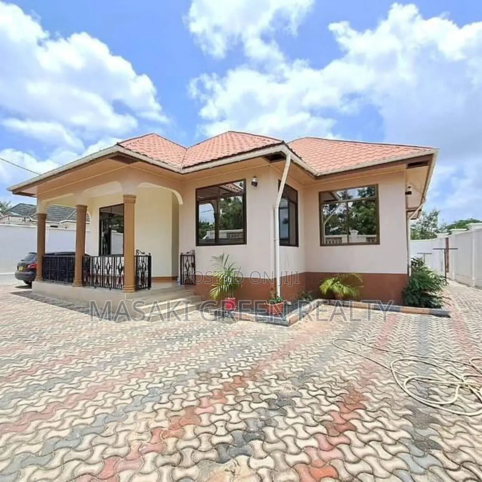 5bdrm House in Goba Estate, Kinondoni for sale in Kinondoni