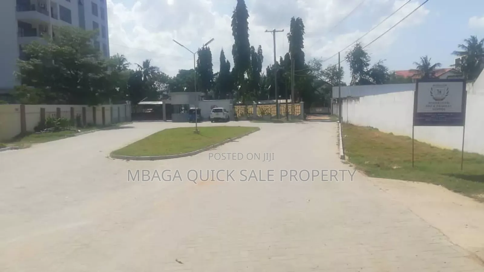 8bdrm House in Mikocheni B for rent in Mikocheni