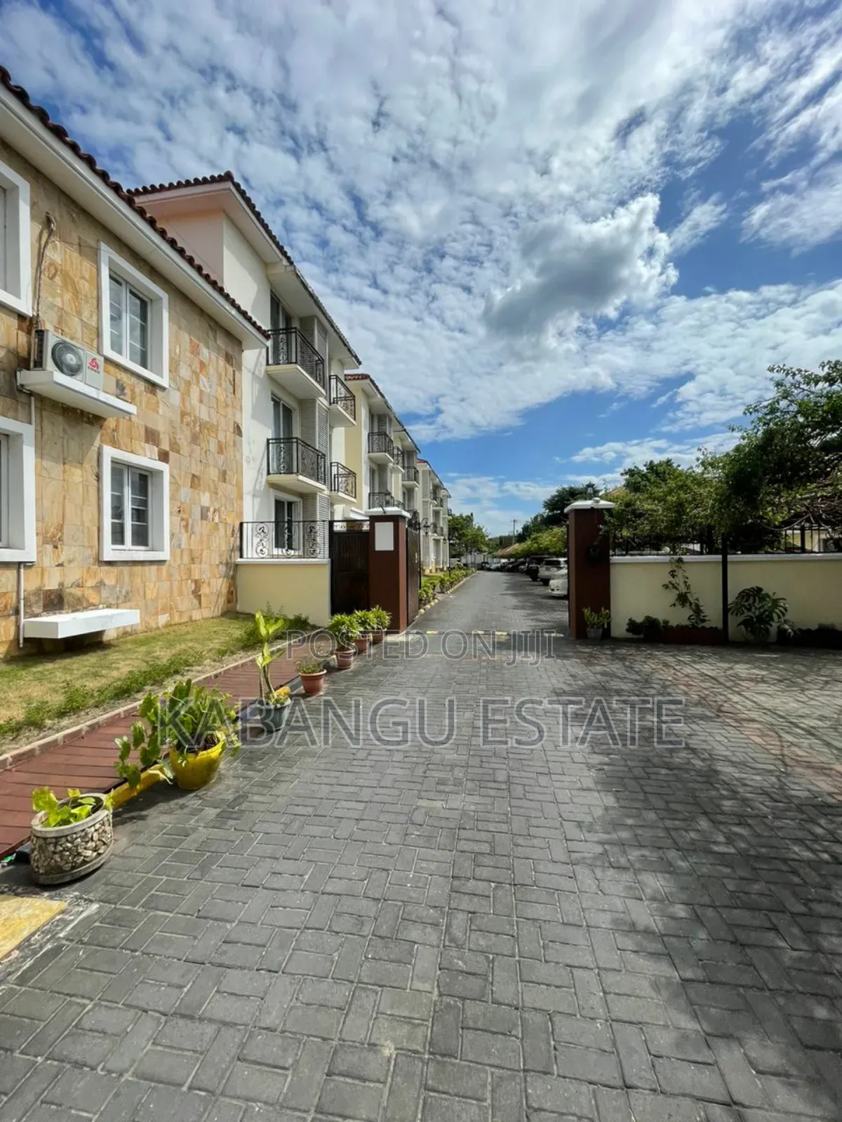 Furnished 2bdrm Apartment in Oysterbay for rent in Oyster Bay