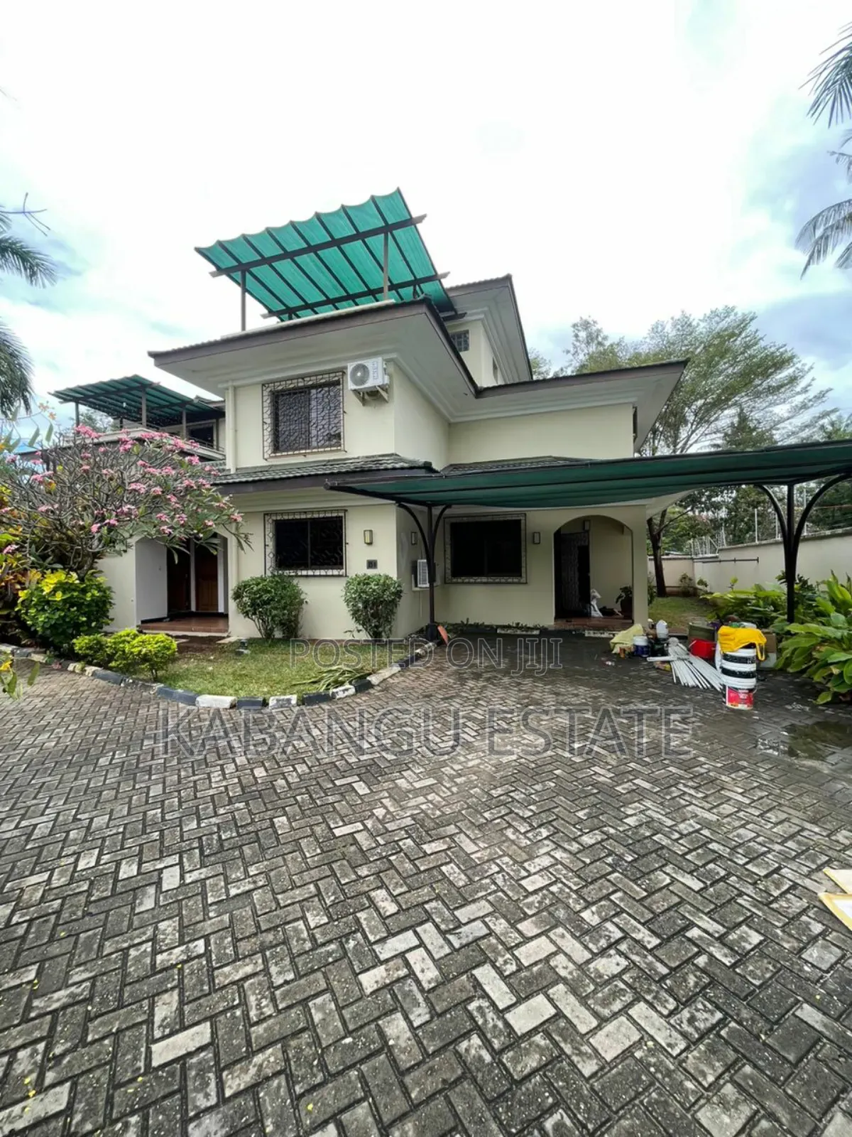 Furnished 4bdrm Villa in Oysterbay for rent in Oyster Bay