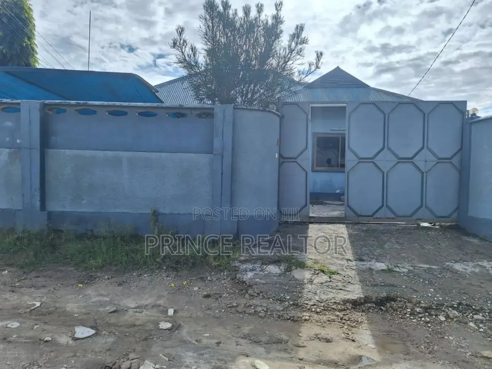 3bdrm House in Mbezi Beach Makonde, Kinondoni for sale in Kinondoni