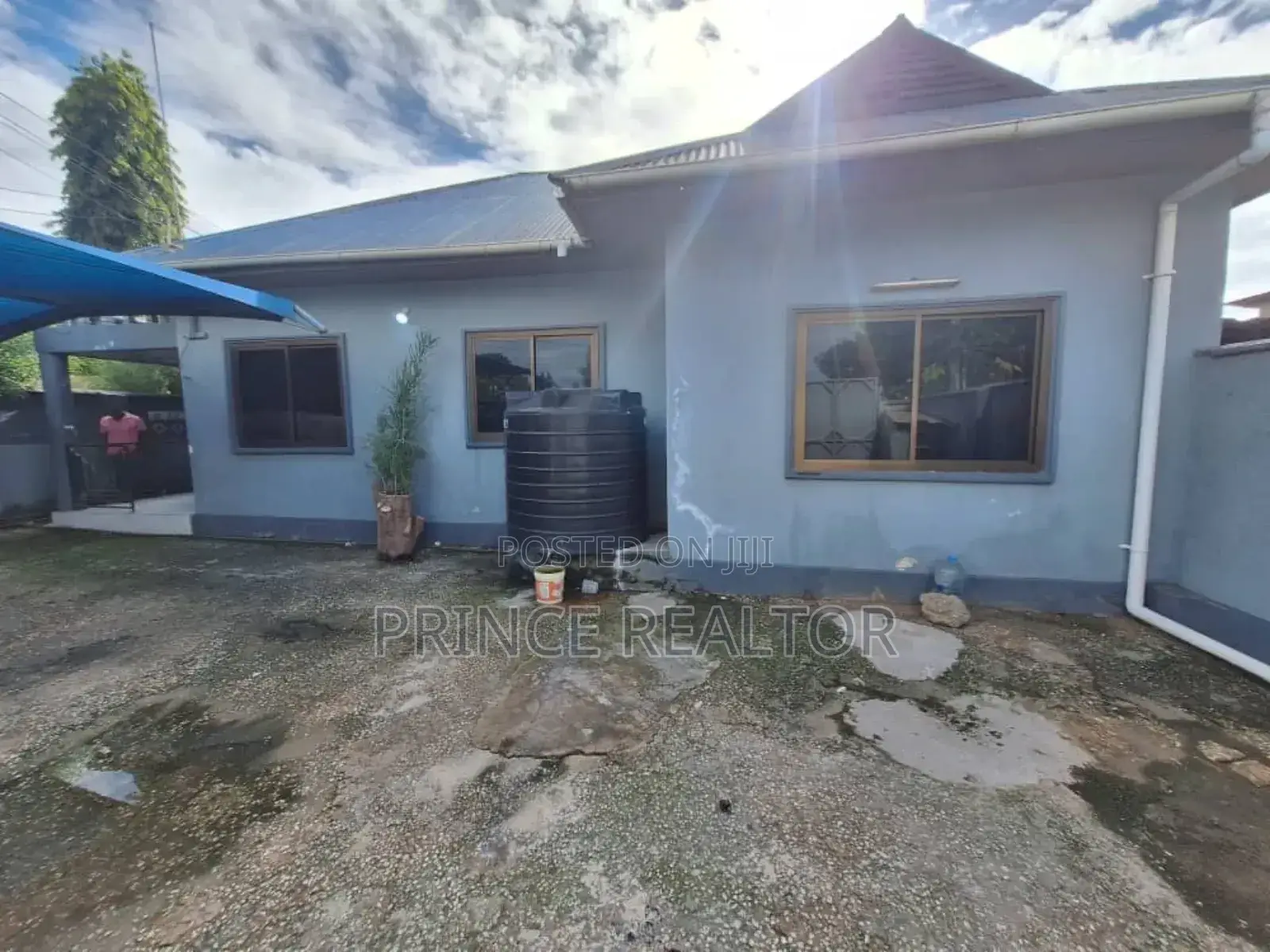 3bdrm House in Mbezi Beach Makonde, Kinondoni for sale in Kinondoni