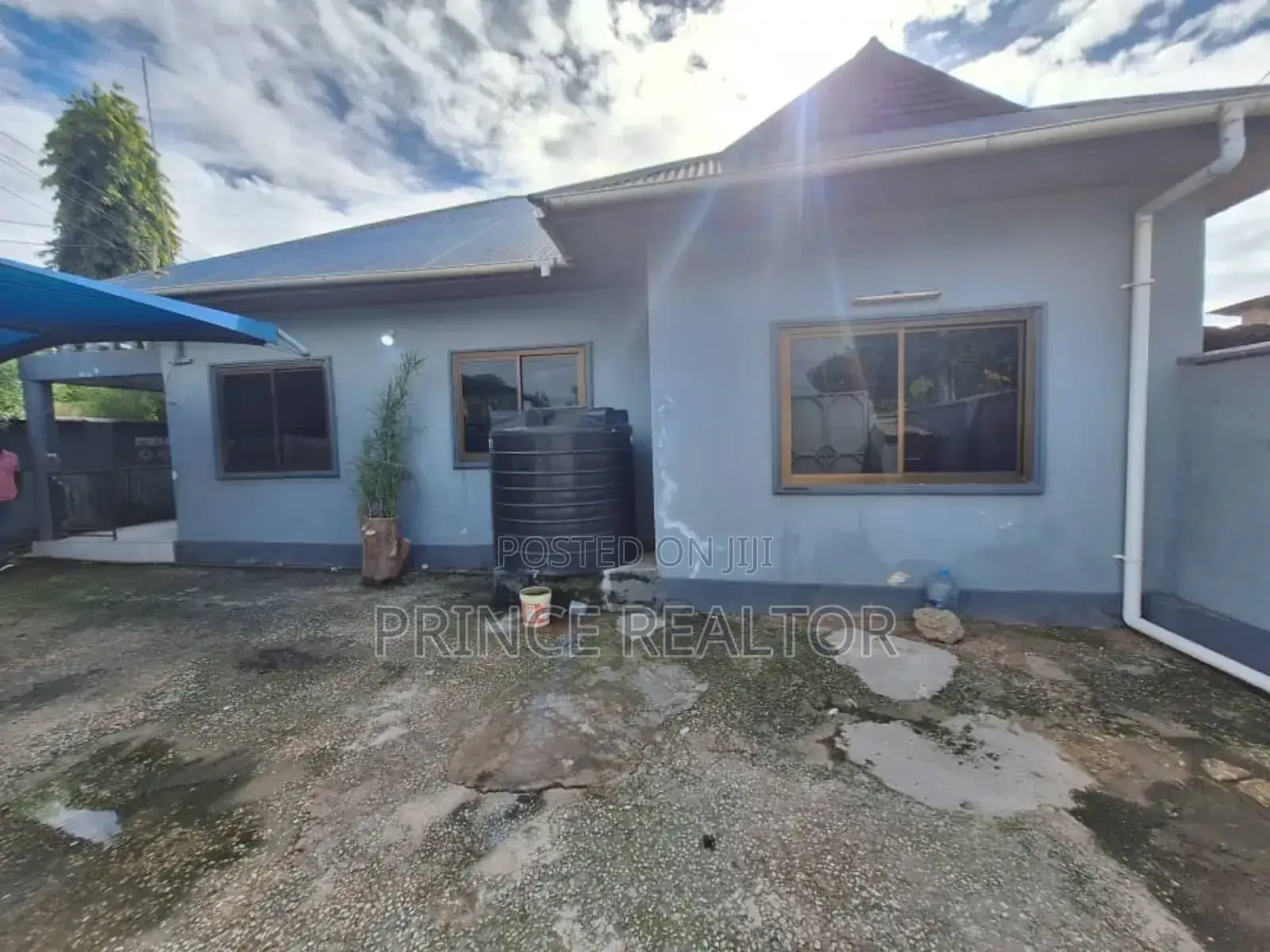 3bdrm House in Mbezi Beach Makonde, Kinondoni for sale in Kinondoni