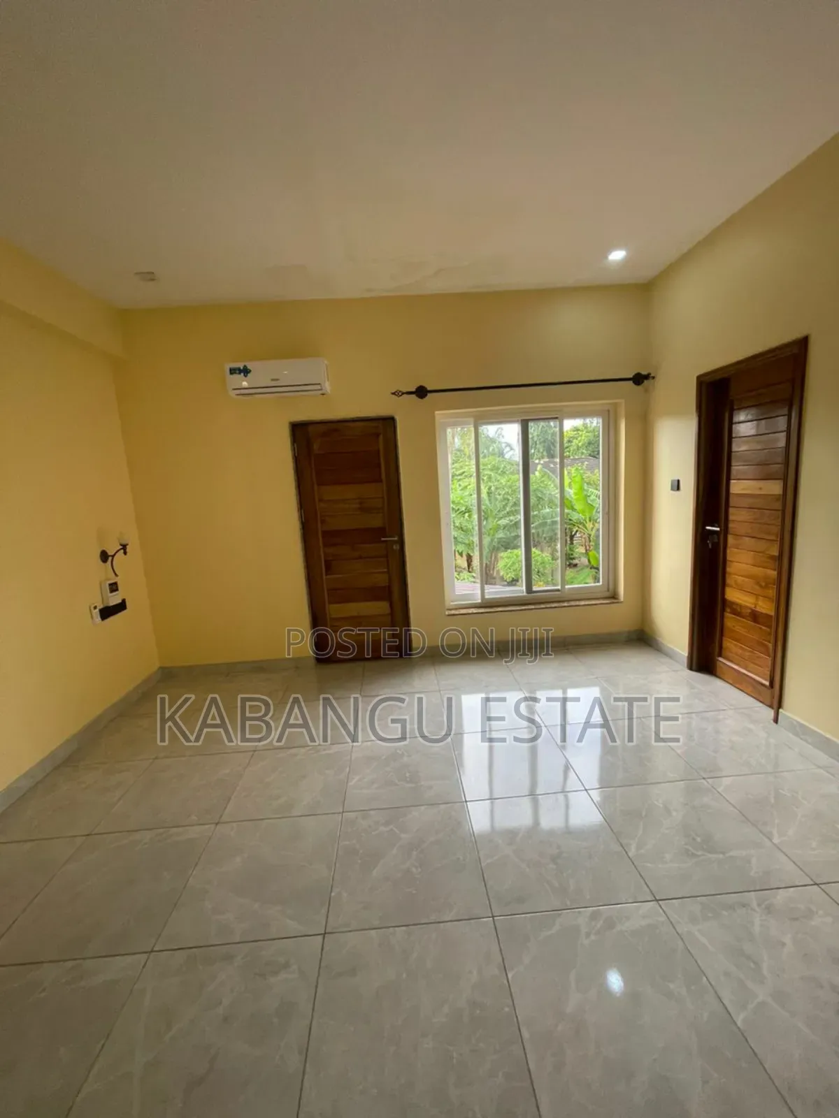6bdrm House in Oytserbay for rent in Oyster Bay