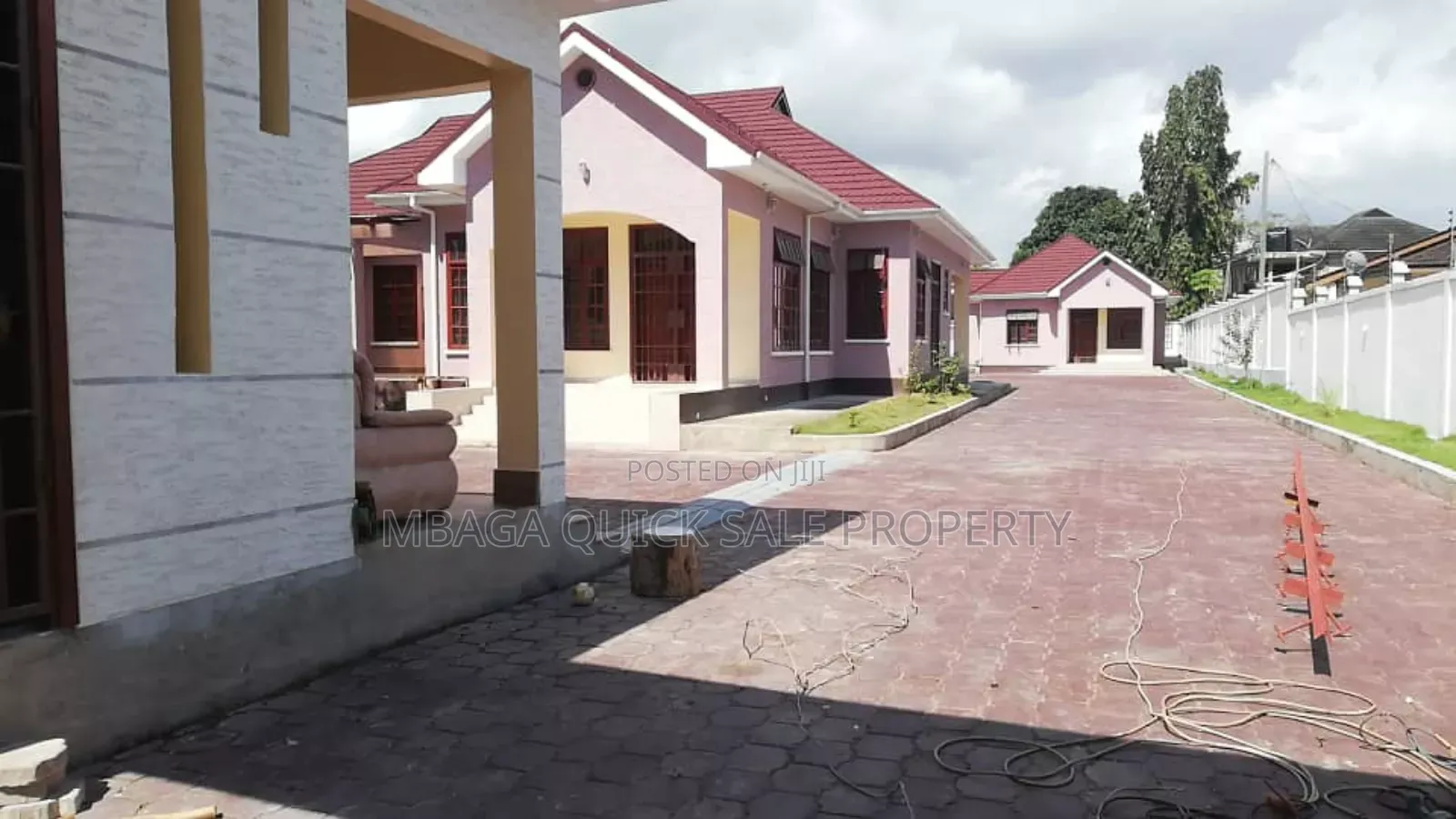 10bdrm House in Mbezi Beach for rent in Mbezi Beach