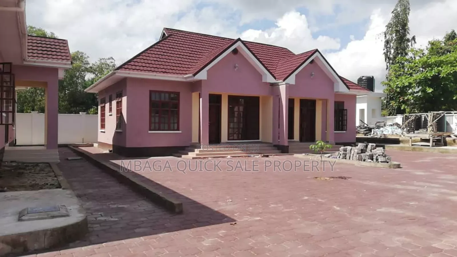 10bdrm House in Mbezi Beach for rent in Mbezi Beach