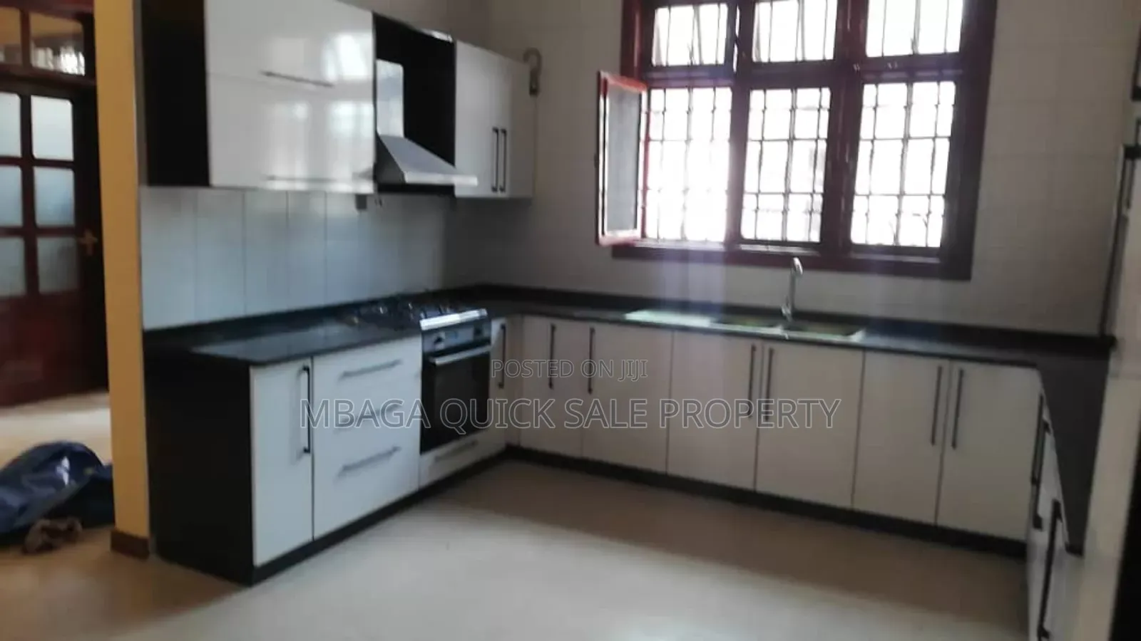 10bdrm House in Mbezi Beach for rent in Mbezi Beach