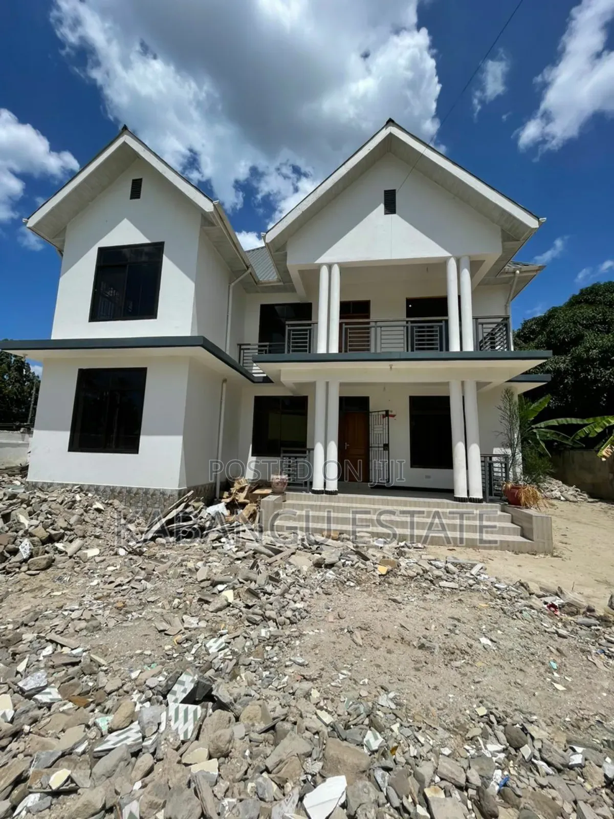 Furnished 8bdrm House in Mikocheni for rent in Mikocheni