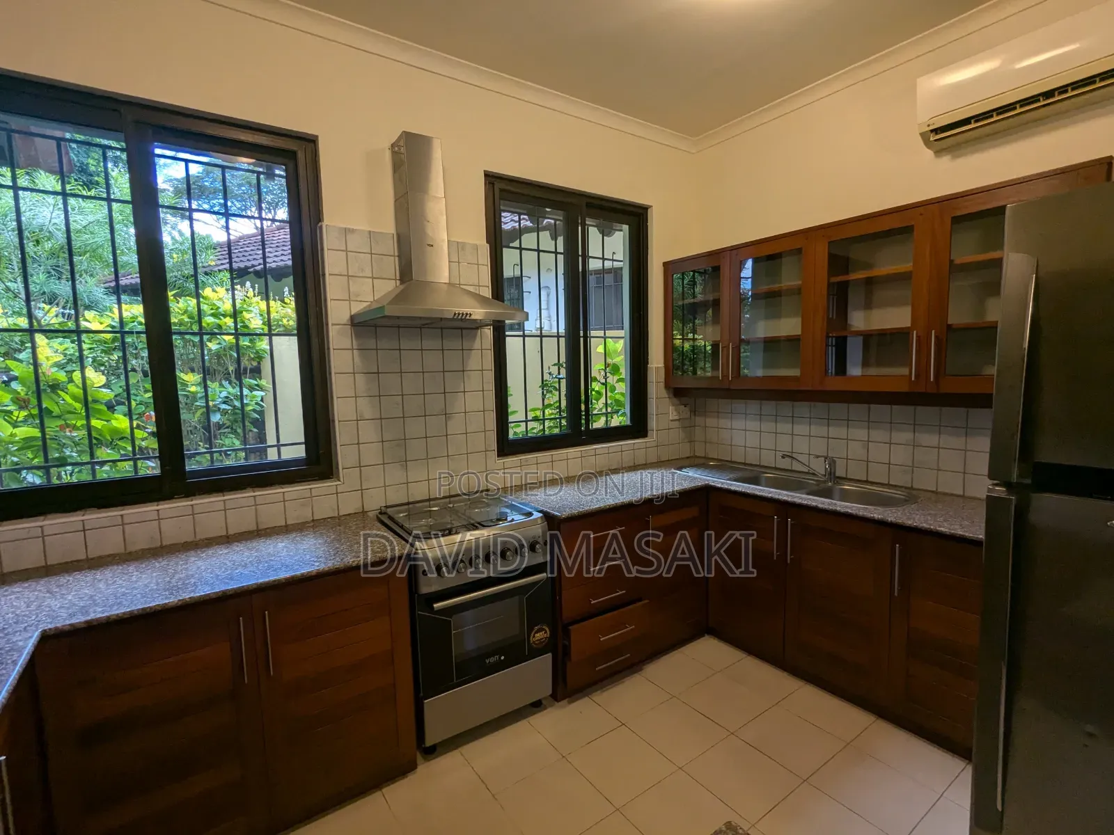 Furnished 3bdrm Bungalow in Villas Oysterbay for rent in Oyster Bay