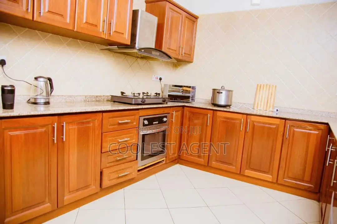 Furnished 3bdrm Villa in Mbezibeach, Kinondoni for rent in Kinondoni