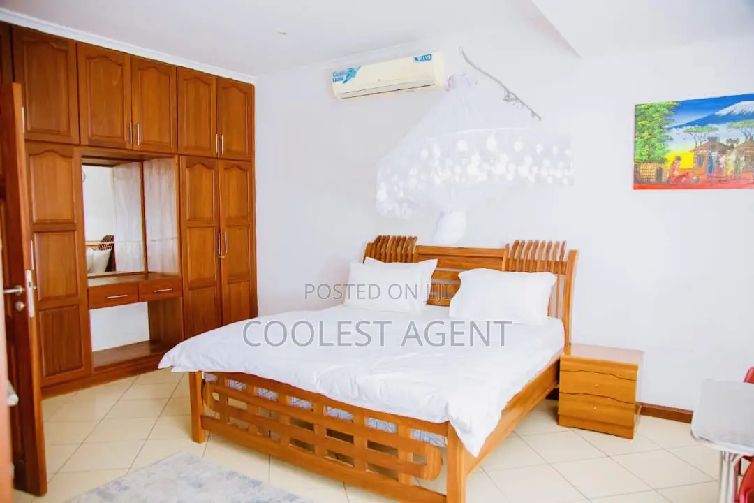 Furnished 3bdrm Villa in Mbezibeach, Kinondoni for rent in Kinondoni
