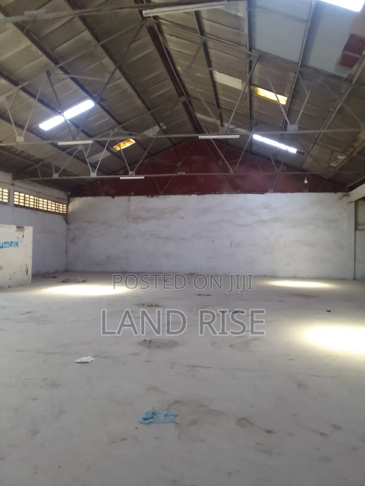 Warehouse for Rent in Tazara SQM 650 in Vingunguti