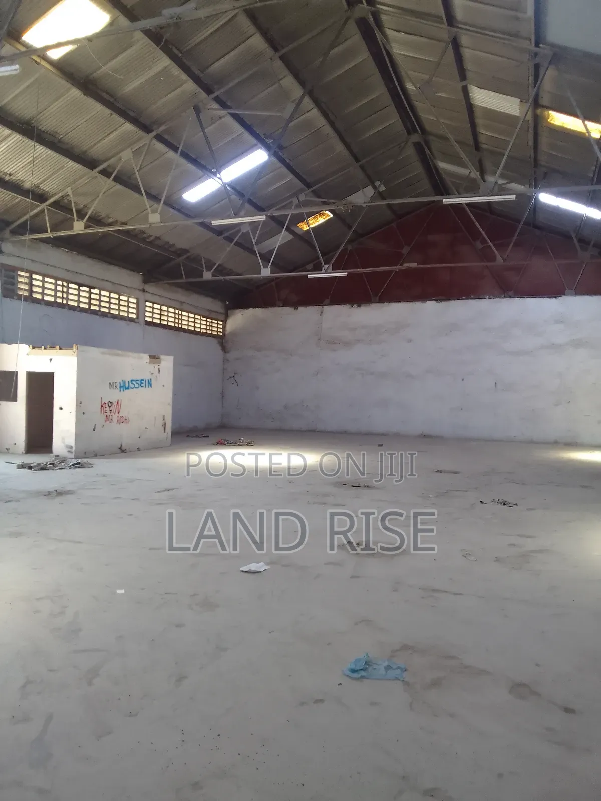 Warehouse for Rent in Tazara SQM 650 in Vingunguti