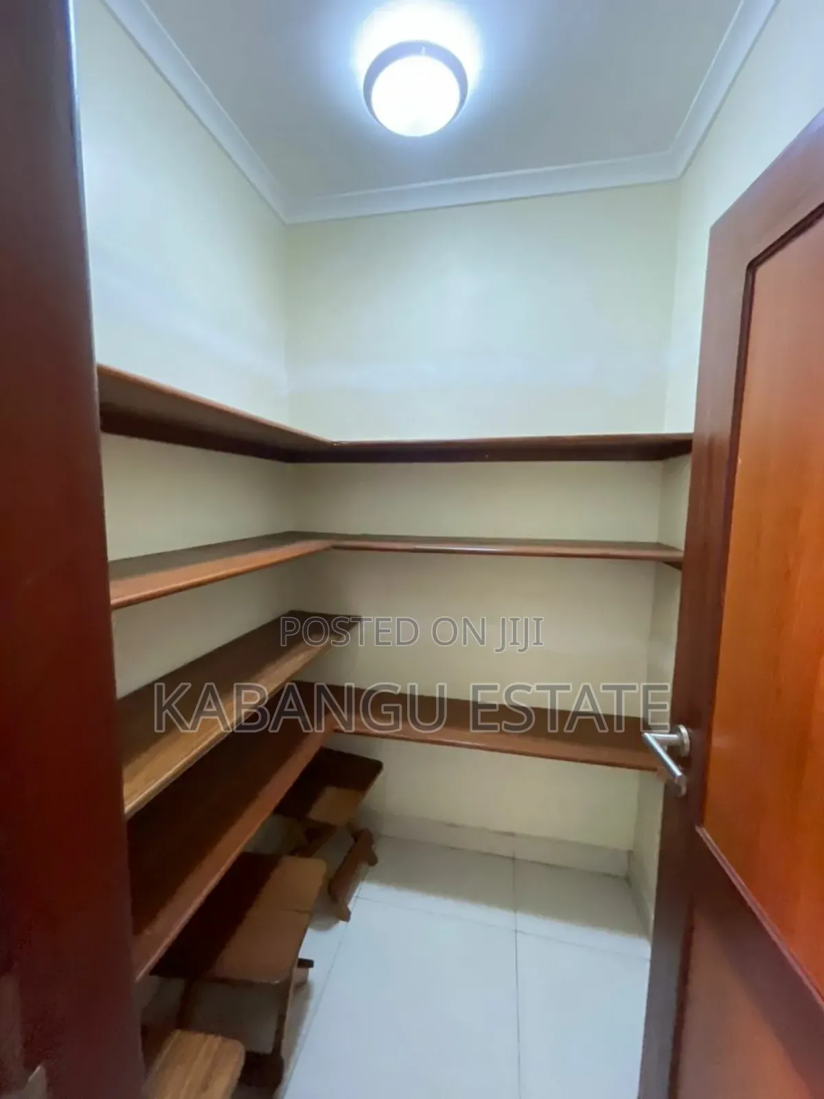 Furnished 4bdrm Villa in Oysterbay for rent in Oyster Bay