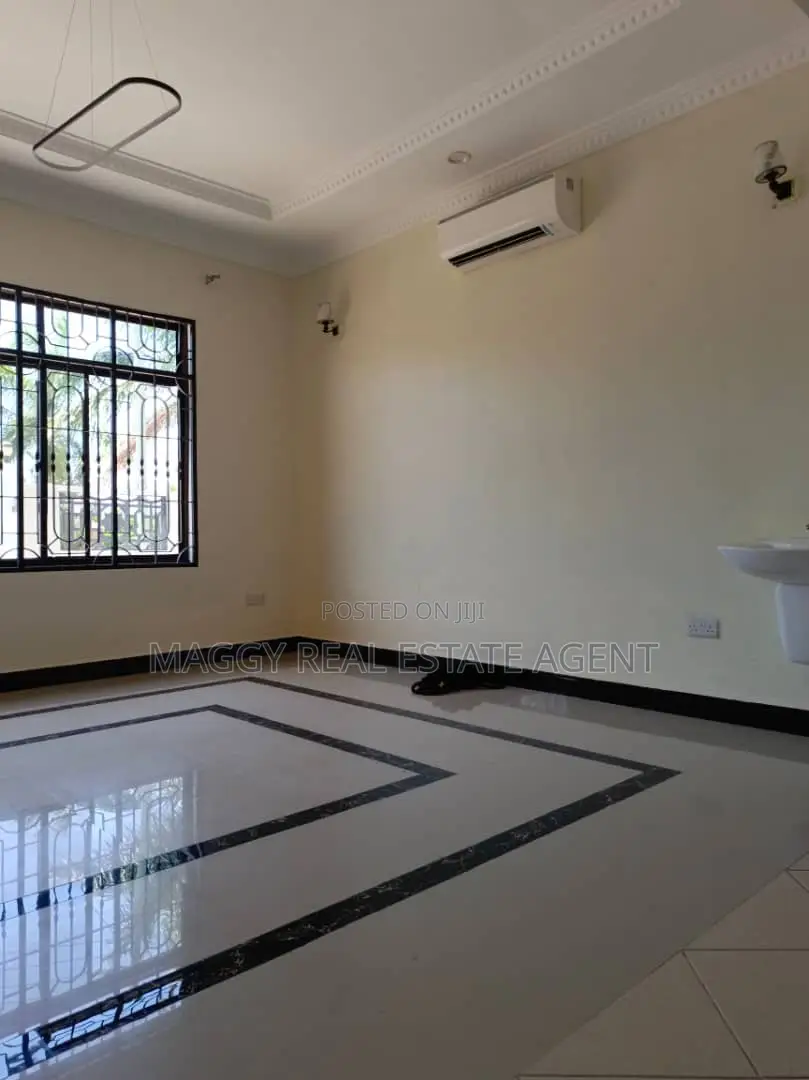 4bdrm House in Bunju Beach for rent in Bunju