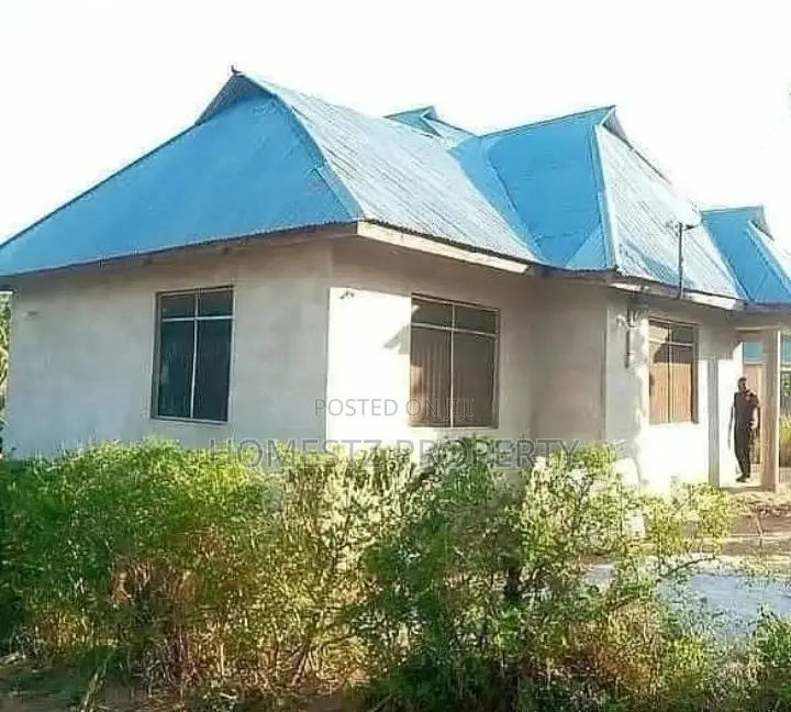 A House for Sale at Njia Panda Tegeta A in Kinondoni