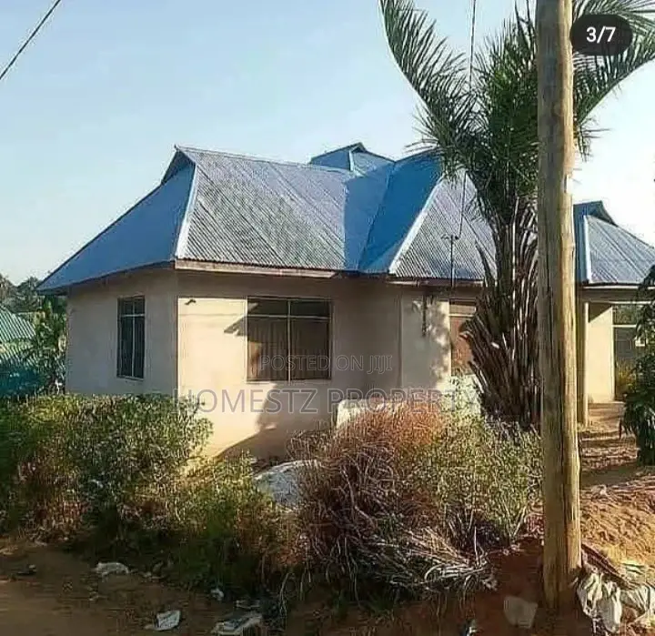 A House for Sale at Njia Panda Tegeta A in Kinondoni
