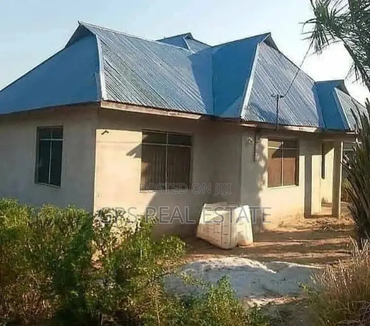A House for Sale at Njia Panda Tegeta A in Kinondoni