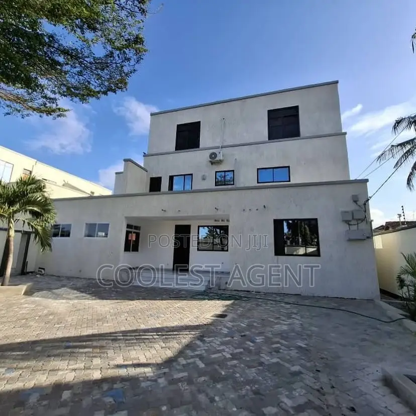 4bdrm Villa in Mikocheni, Kinondoni for rent in Kinondoni