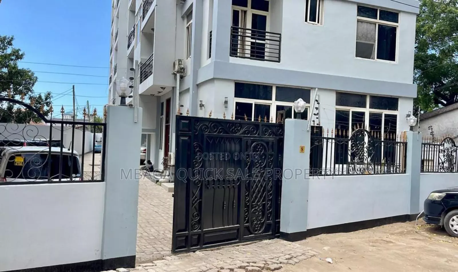 3bdrm Apartment in Msasani for sale in Msasani
