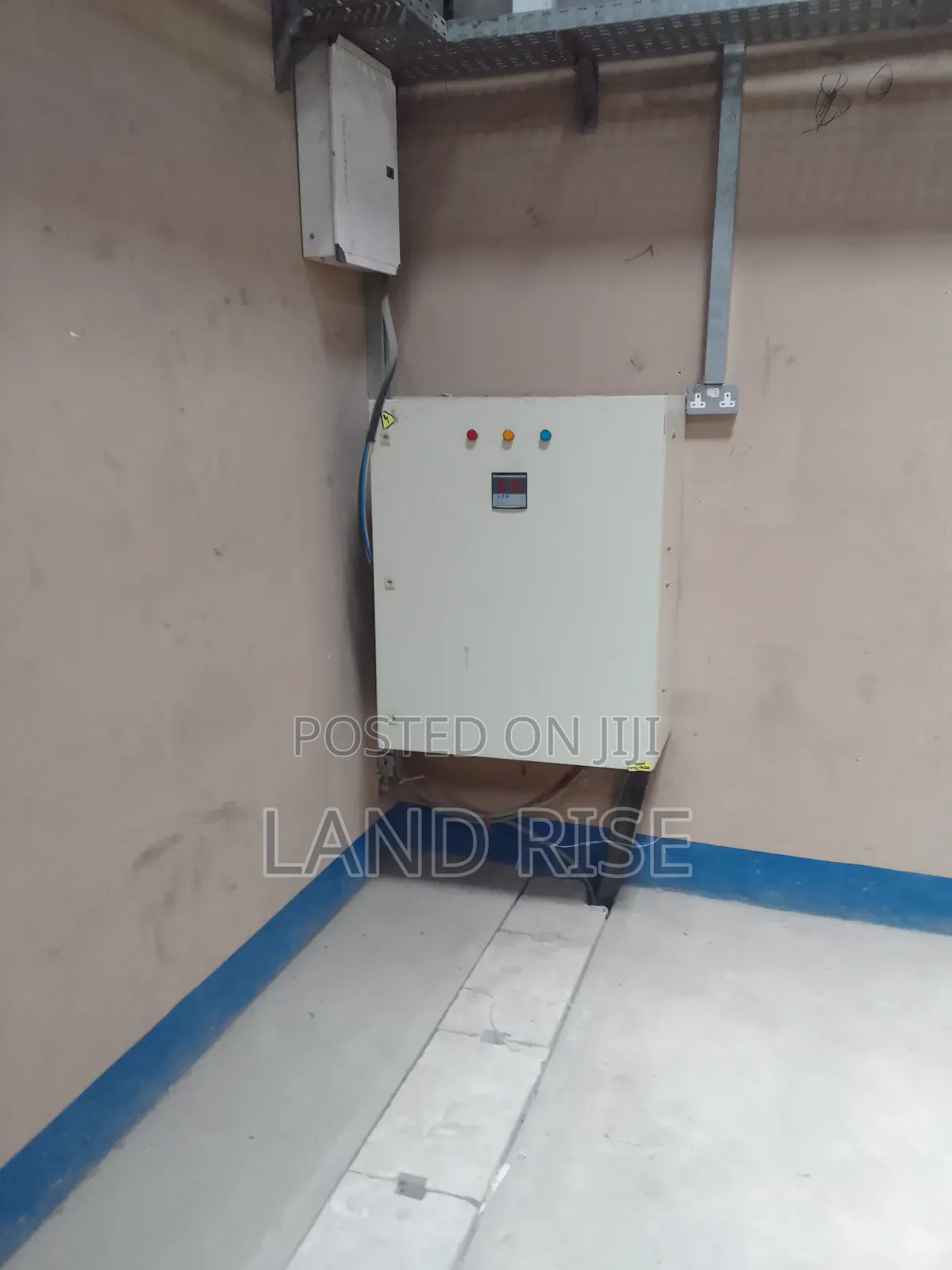 1000 SQM Warehouse in Nyerere Road in Vingunguti