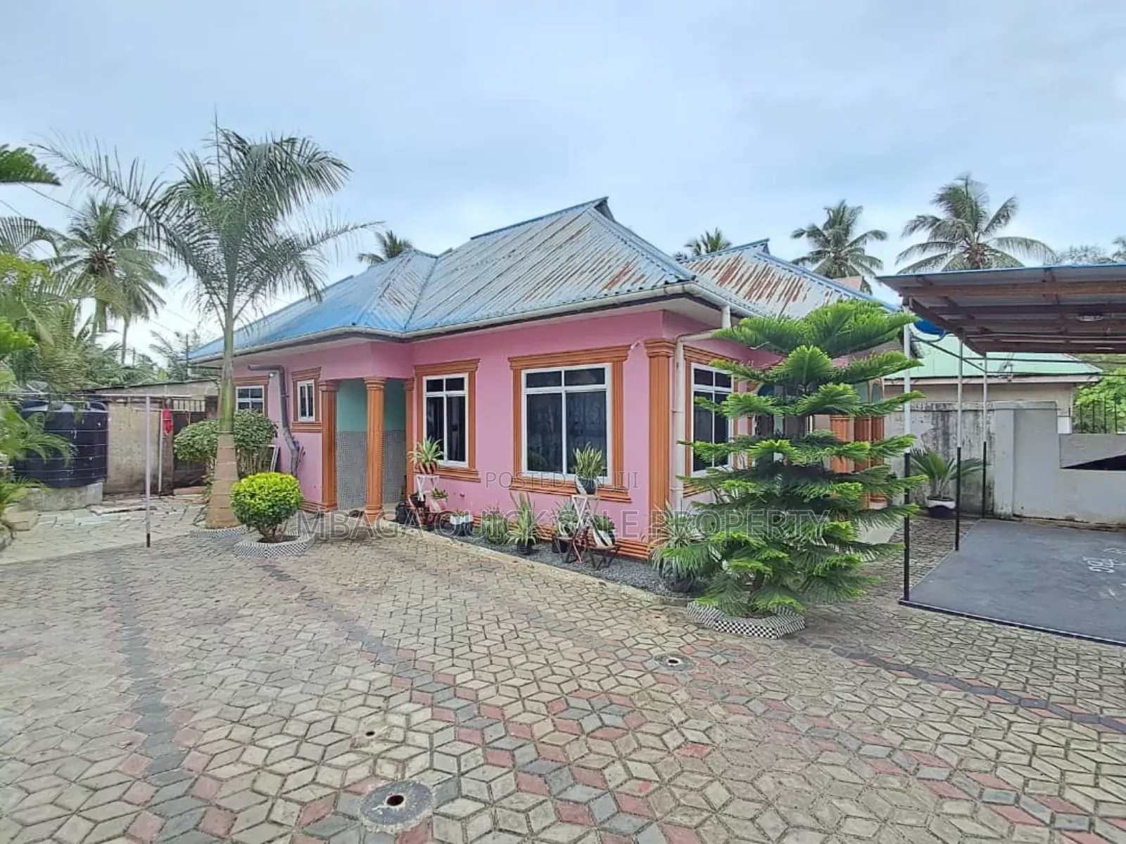 3bdrm House in Mbezi Kimara for sale in Mbezi