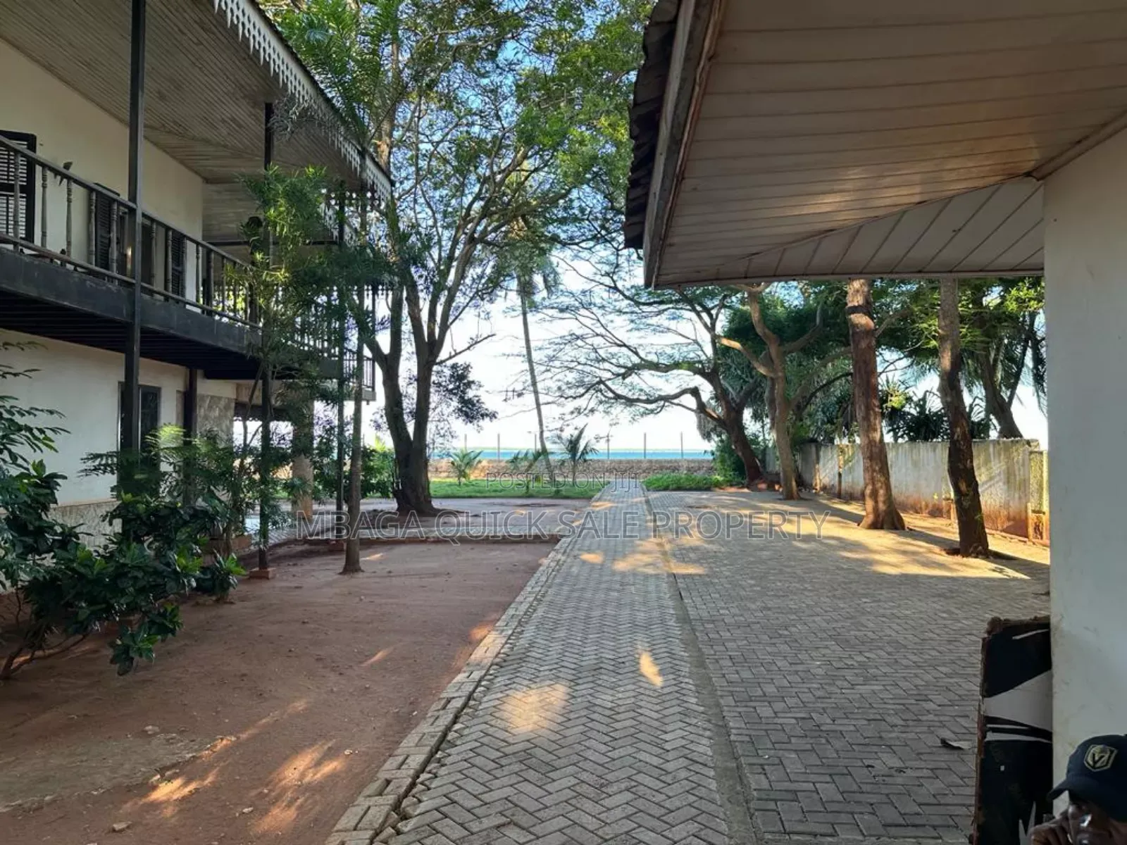 8bdrm House in Mbezi Beach for sale in Mbezi Beach