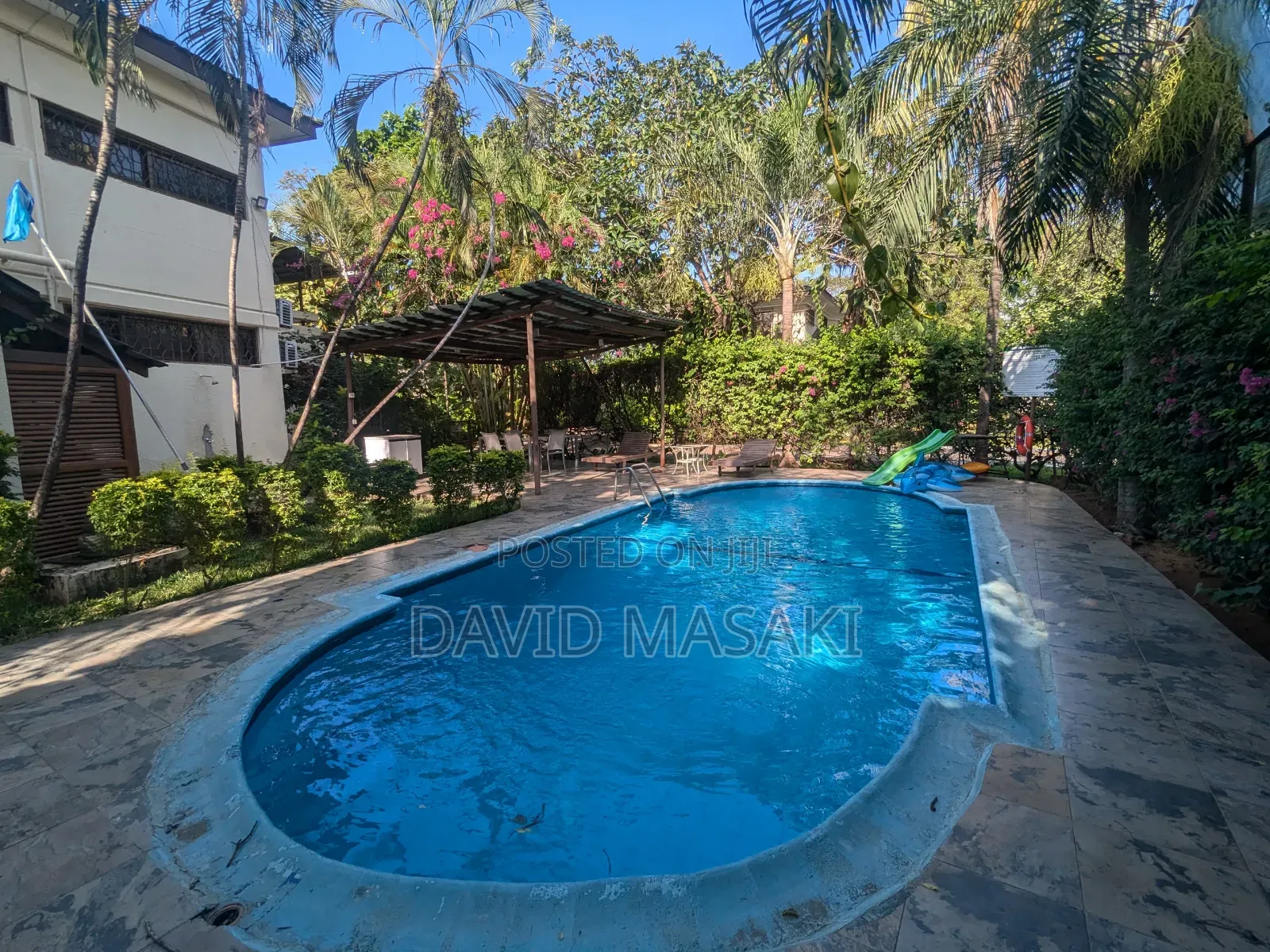 Furnished 4bdrm Villa in Villas Manor, Oyster Bay for rent in Oyster Bay