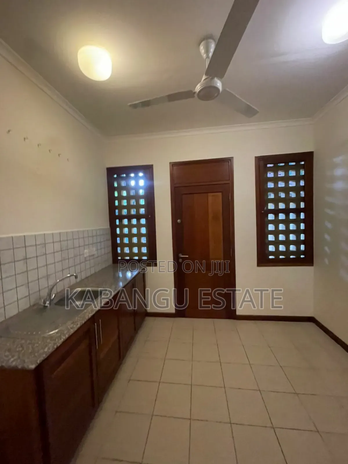 3bdrm House in Oysterbay for rent in Oyster Bay