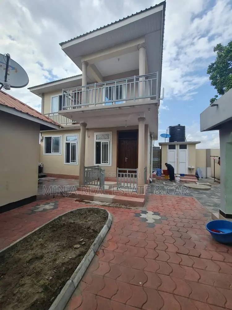 6bdrm House in Tabata for sale in Tabata