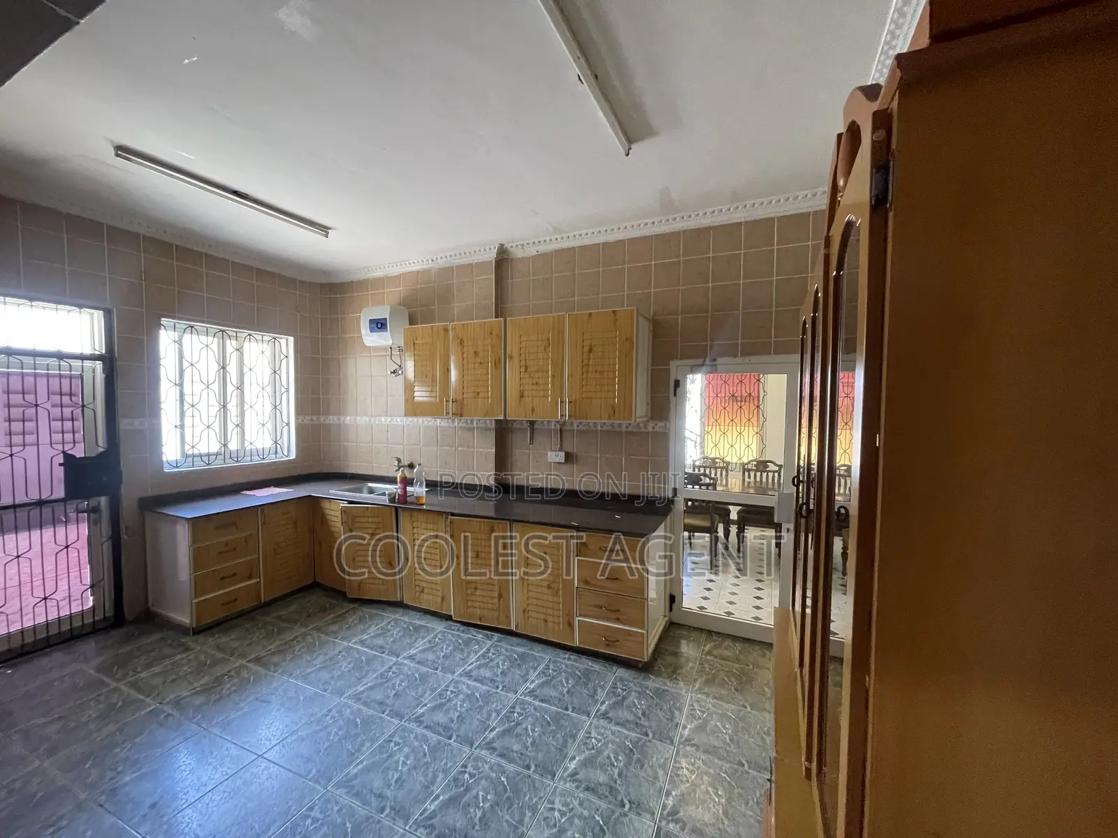 4bdrm Apartment in Mikocheni, Kinondoni for rent in Kinondoni