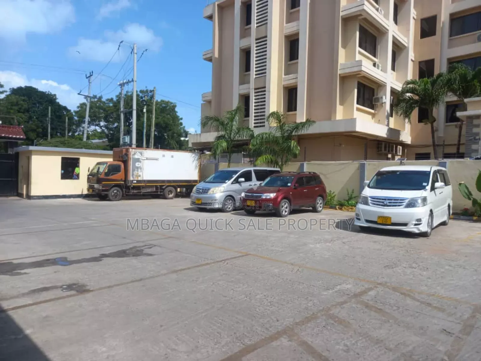 4bdrm Bungalow in Masaki Near Sea for rent in Masaki