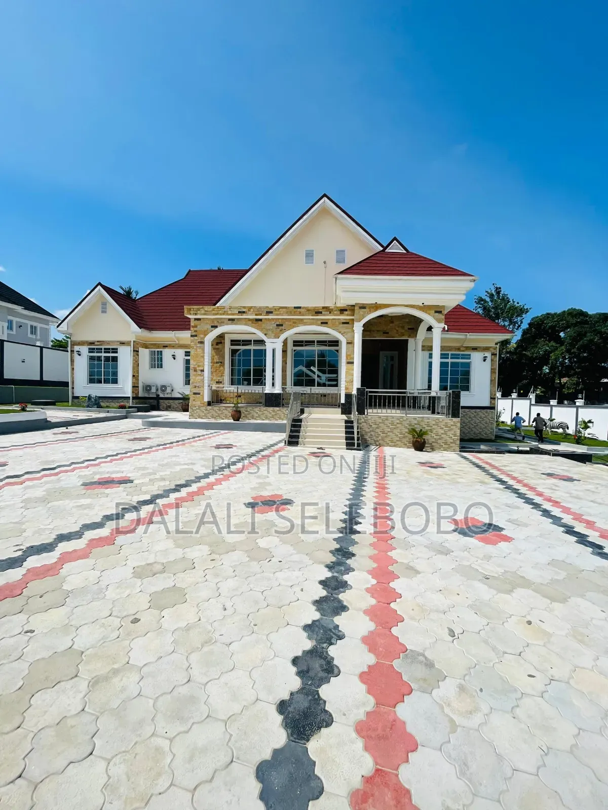 4bdrm Bungalow in Goba Njia Ya Makongo, Kibaha for sale in Kibaha