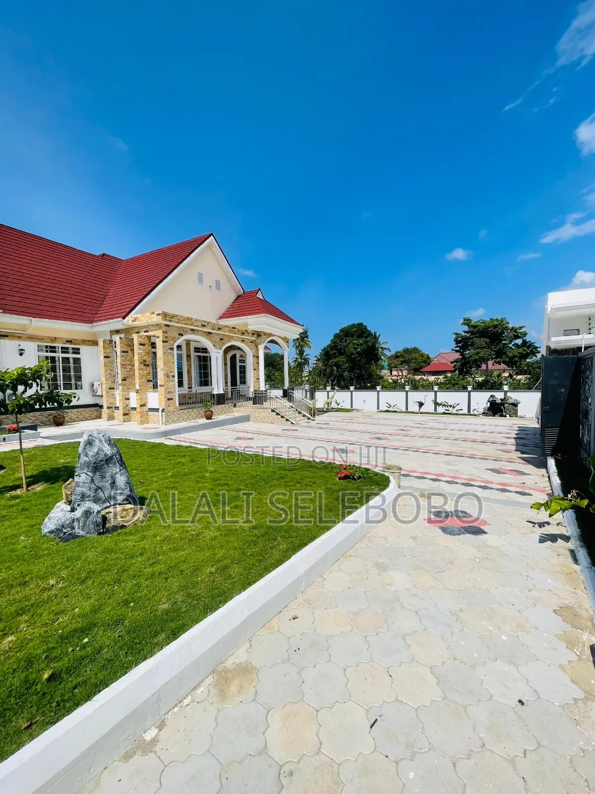 4bdrm Bungalow in Goba Njia Ya Makongo, Kibaha for sale in Kibaha