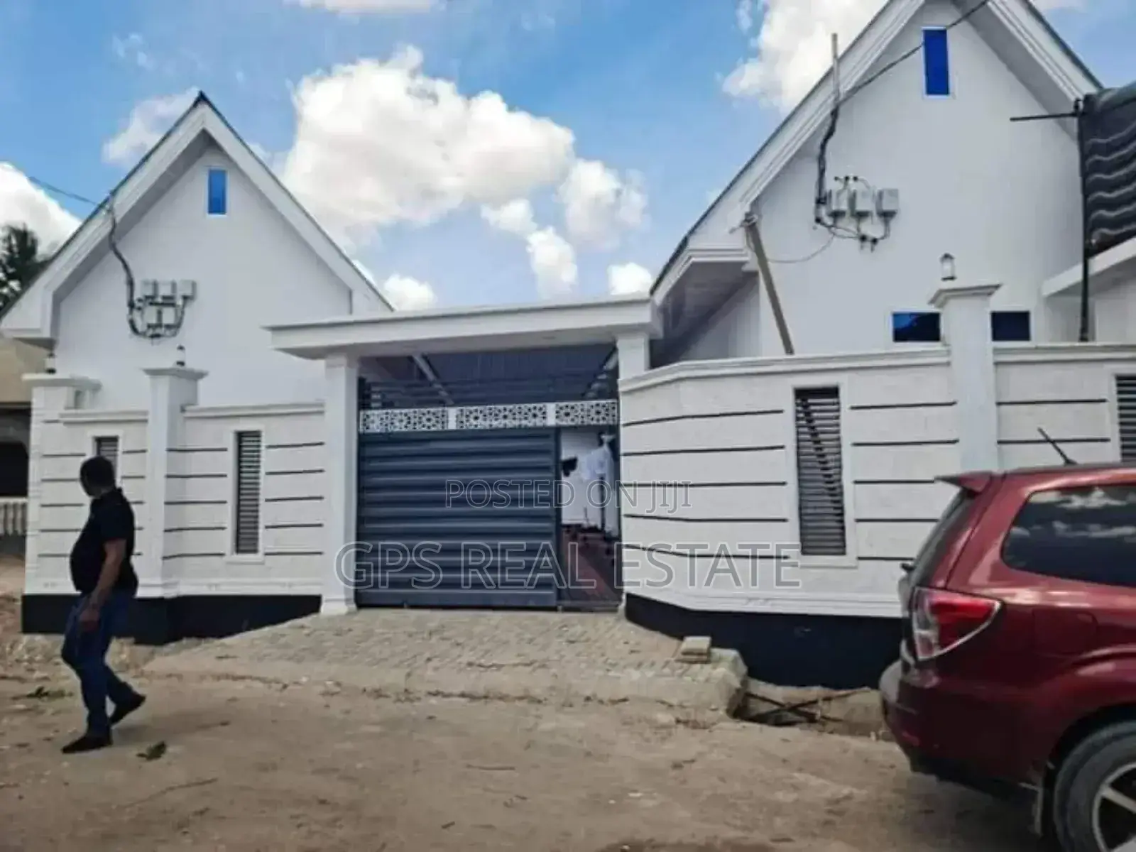 8bdrm Apartment in Mbagala Chamazi, Temeke for sale in Temeke