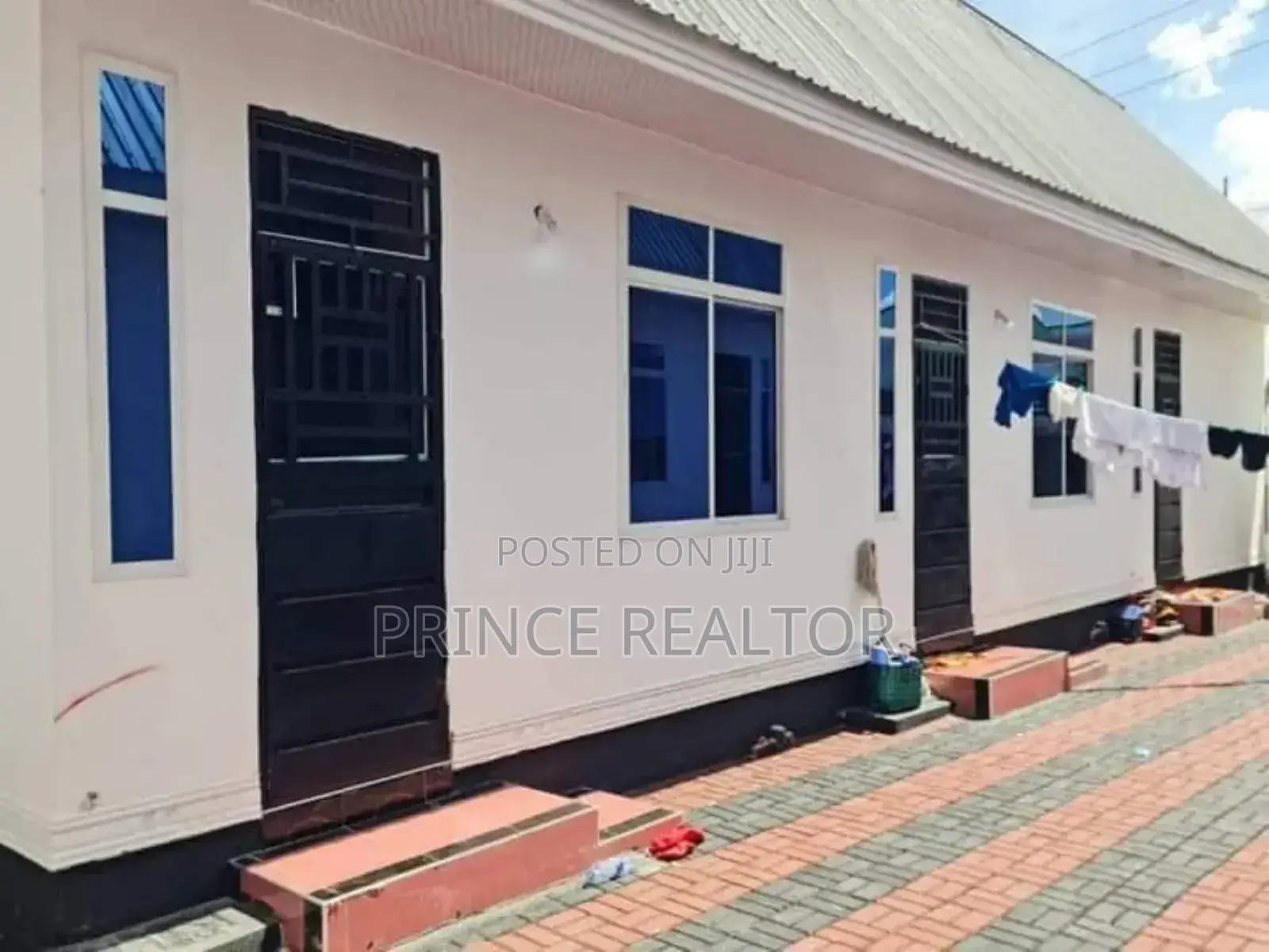 8bdrm Apartment in Mbagala Chamazi, Temeke for sale in Temeke
